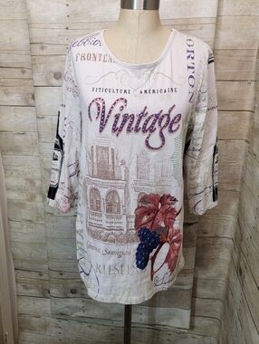 Vintage Graphic Long-Sleeve Women’s Top in Light Pink